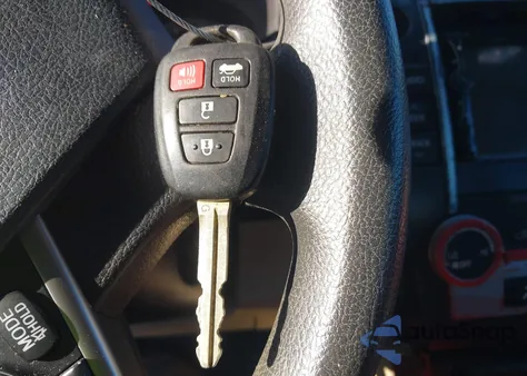 2012 Toyota Camry Se/Le/Xle z USA, uszkodzony, nr VIN 4T1BF1FK8CU501801